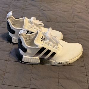 YOUTH WHITE & BLACK ADIDAS NMDs